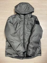 Marmot オリーブグリーン ダウンジャケット WHIZ - メルカリ