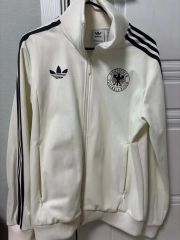  ENHYPEN ni_ki着用 トラックジャケット XL adidas ENHYPEN ni_ki着用 トラックジャケット XL - メルカリ