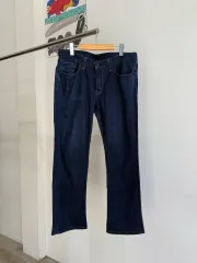 LEVIS デニムパンツ (Made in Japan)