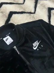 L NIKE ベロア クロップド ジャージ / ブラックのサムネイル