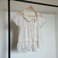 美品 MAX&Co. シルク フレンチスリーブブラウス フリル アイボリー M 美品 MAX&Co. シルク フレンチスリーブブラウス フリル アイボリー M