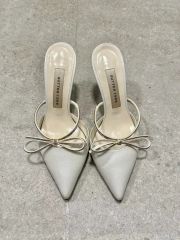 未使用 MANOLO BLAHNIK クリームスネーク 37 - メルカリ