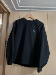プーマ ブラック スウェット Tシャツ