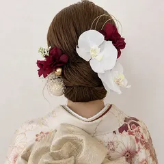 胡蝶蘭　前撮り成人式☆振袖　髪飾りヘッドドレスヘッドパーツ　結婚式ウエディング　白無垢　色打掛　　水引　卒業式袴　七五三　和装小物