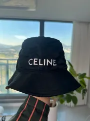 Celine セリーヌ ロゴ バケットハット S 正規品のサムネイル