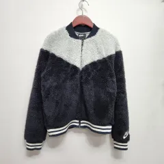 ナイキ レディース シェルパ ウルフ ブルゾン M サイズ