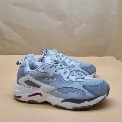 FILA フィラ レイ トレーサー レディーススニーカー 24センチ