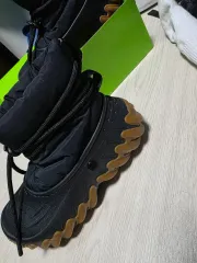Crocs 防寒ブーツ ブラック 260