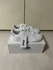 FILA スニーカーのサムネイル