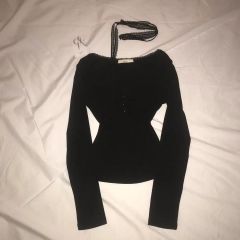 shop faerie フェアリー レース Vネック シャーリング トップス - メルカリ