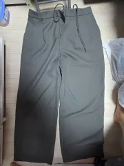GU正規品 ワイド グレー 秋冬 パンツ 32-34サイズ