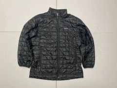 未使用美品 定価33550円 2025年製パタゴニア ナノパフジャケット 黒 L