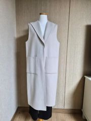 ヤマダヤ新品 Ample ドット刺繍ベロアキルティングベスト - メルカリ