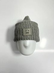 Acne Studios ラージFACEロゴビーニー - ヤク - メルカリ