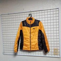 (ほぼ新品) MILLET 薄い ダウン アウター (レディース90)のサムネイル
