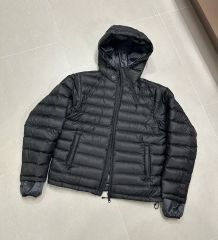 最終値下げ 希少 MONCLER ライトダウンLAUZET ローゼット - メルカリ