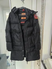 PARAJUMPERS パラジャンパーズ MASTER : PIECE ブラック ダウン Sのサムネイル
