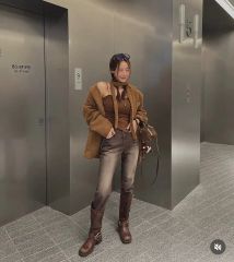 andrea&co. フェイクファーライダースベスト スパンコールスカート