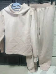 UNIQLO セットアップ フード付き Tシャツ トレーニングウェア