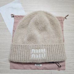 miu miu モヘア ビーニー M - メルカリ
