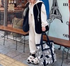 美品】Three Hundred Club カシミヤ100 ニットベスト LL - メルカリ