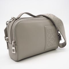 ★3日以内返品可★ 美品 LOEWE ロエベ アナグラム サテンカーフ クロスボディ カメラバッグ ミニ C565R41X04 2wayショルダーバッグ ブラック カーフレザー メンズ ☆3日以内返品可☆ 極美品 LOEWE ロエベ アナグラム サテンカーフ