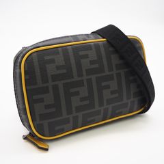 FENDI ズッカ ボディバッグ キャンバス レザー ショルダーバッグ