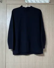 ケーブル編み ネイビー ニット