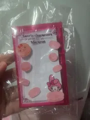 新品:) Sanrio(サンリオ) マカロン My Melody(マイメロディ) カラビナ カード ホルダー