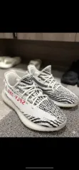 アディダス イージーブースト 350 V2 ゼブラ