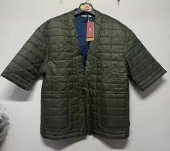 グラミチ GRAMICCI キルティング ジャケット M サイズ カーキ 新品 商品のサムネイル