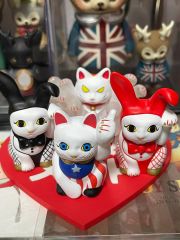 と*ん様 ベティちゃん 招き猫 陶器 フィギュア ベティ・ブープ - メルカリ