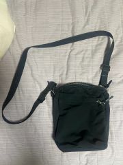R*C様 kith Monogram Jacquard Mini Pouch - メルカリ