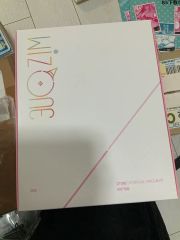 IZ*ONE 1st OFFICIAL FANCLUB KIT WIZ*ONE - メルカリ