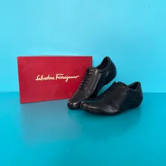 Salvatore Ferragamo フェラガモ レザースニーカー 黒 8EE 本革　綺麗め　カーフレザーのサムネイル