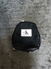 新品！ カルバンクライン リュック 総柄 57 - メルカリ