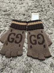 グッチ GG パタン ニット ハーフ 手袋のサムネイル