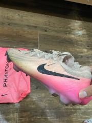 新品】29cm NIKE GATO ナイキ サッカー スニーカー ピンク - メルカリ