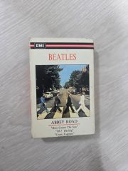 A Pride of Bentleys 洋書 自動車専門書 - メルカリ