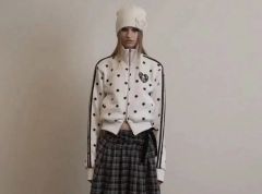 Ssize限定アイズセットアップ ベロア - メルカリ