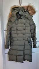 GUESS GUESS ダックダウン ダウン xsのサムネイル