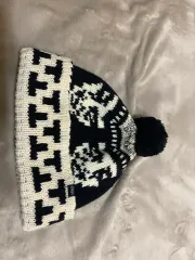 オベイ obey ビーニーのサムネイル
