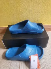 (新品)ナイキ ジョーダン ポスト スライドのサムネイル