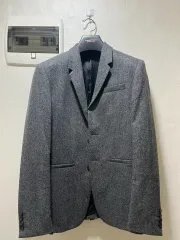 COS グレー ブレーザー 出品 (状態 良し)のサムネイル