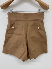PATOU ボタン付きショートパンツ 34 マスタード PATOU ボタン付きショートパンツ 34 マスタード | Mercari