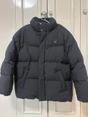GUESS ダウンのサムネイル