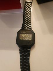 動作品 NIXON THE SYNAPSE シナプス タッチパネル 電池交換済 - メルカリ
