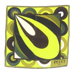 美品】EMILIO PUCCI（エミリオ・プッチ） シルク100% スカーフ - メルカリ