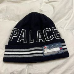 PALACE Oakley ビーニー - メルカリ