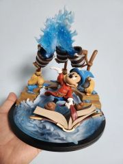 ミッキーマウス ソーサラーミッキー ファンタジア ほうき 箒 魔法使い